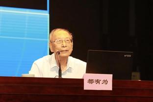 这不西部牛仔吗？泰伦-卢这是要去参加70年代的Party？